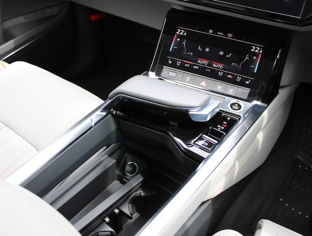 Audi e-tron 50 quattro Advanced 230,00 kW for more details contact your dealer