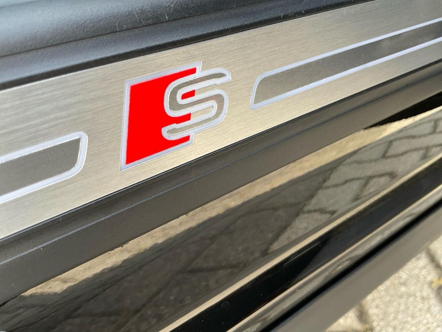 Bild über Audi Q5 40 TDI quattro 150 kW S tronic - für weitere Informationen kontaktieren Sie den Audi Partner