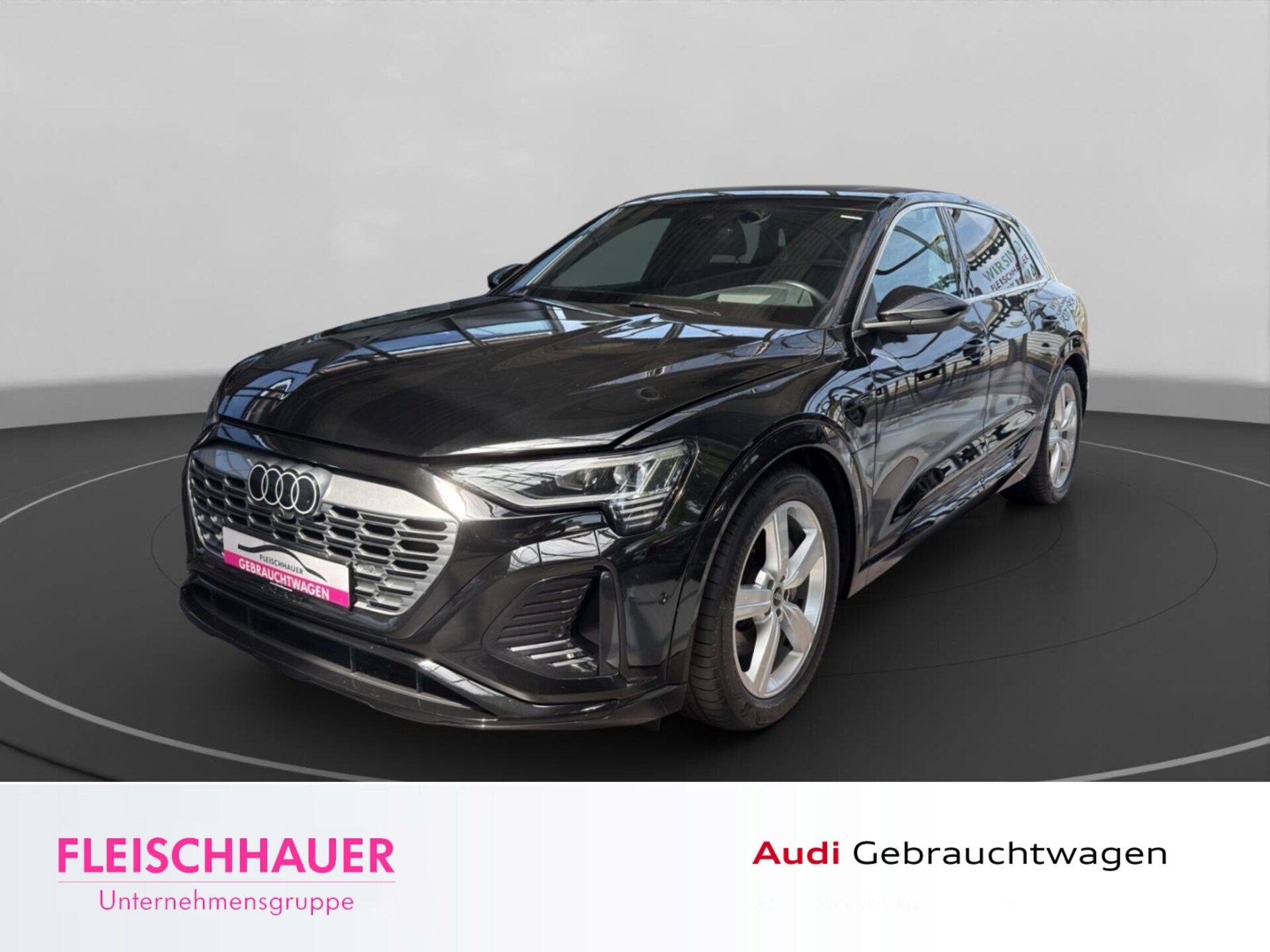 Audi Q8 e-tron S line