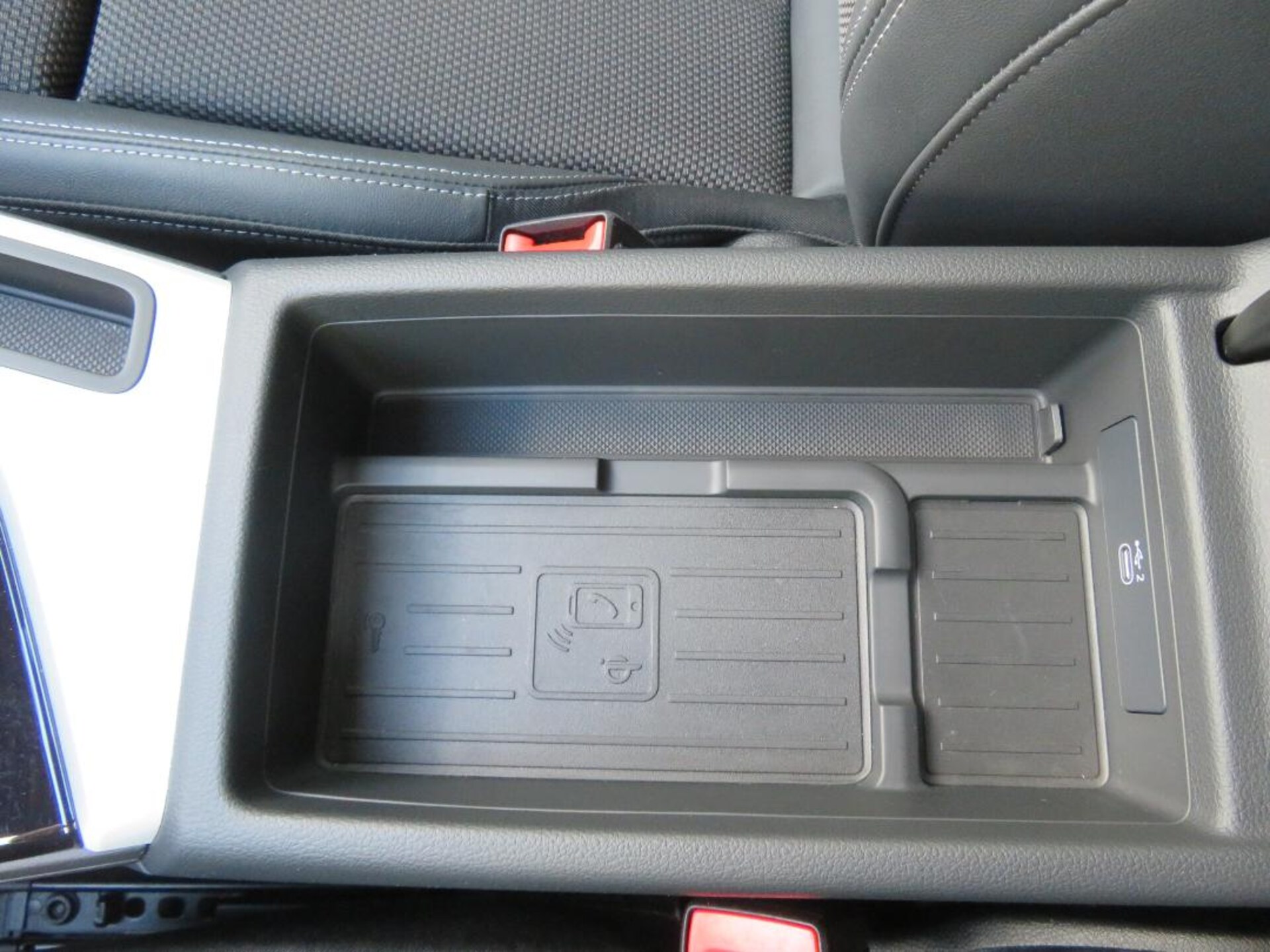 Audi A4 Avant S line