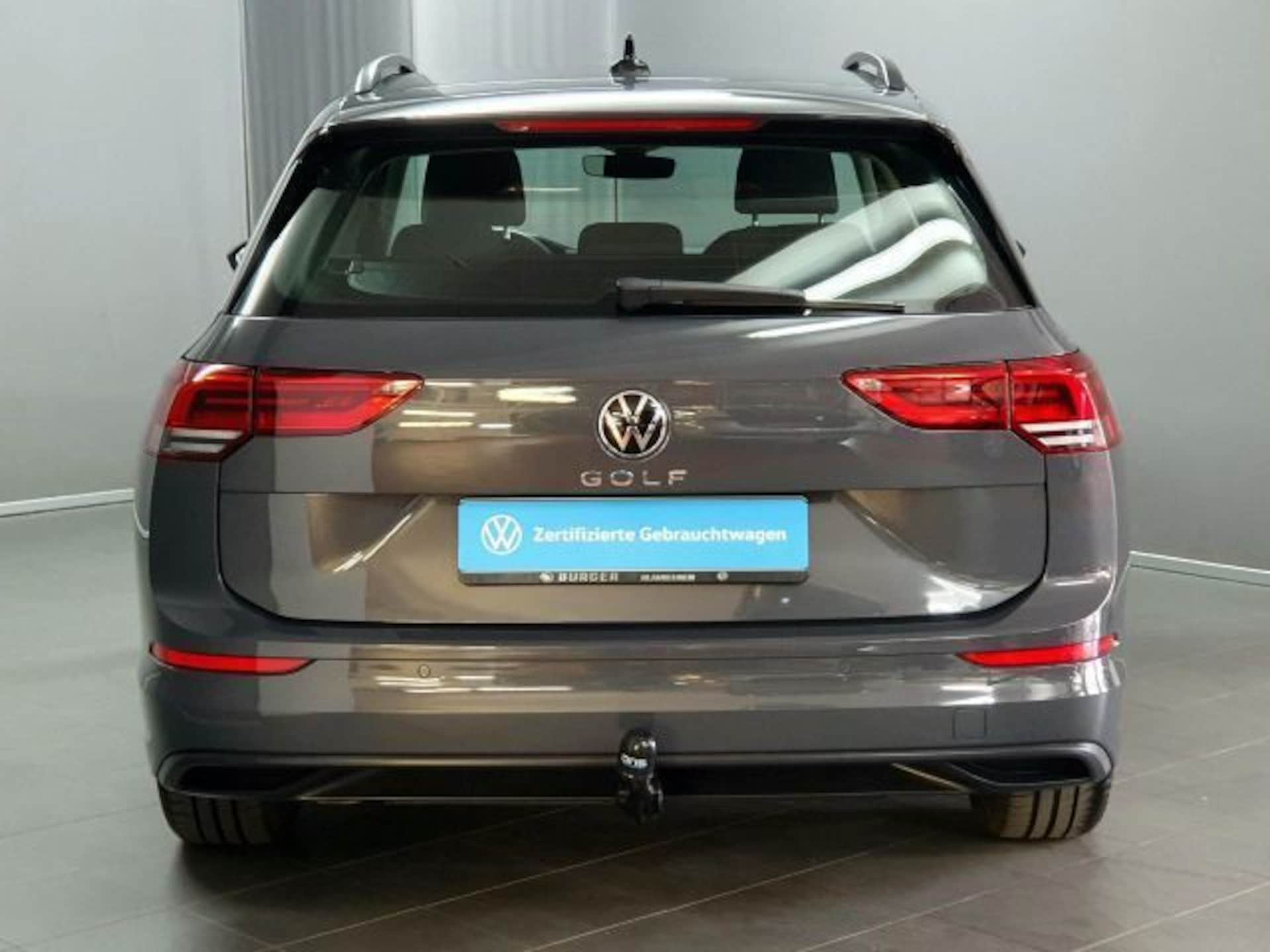 Volkswagen Golf Variant Life