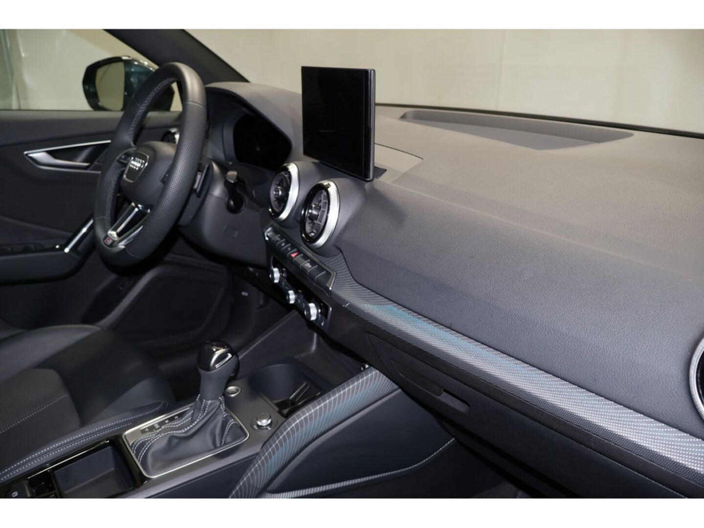 Bild über Audi Q2 S line 35 TFSI S tronic - für weitere Informationen kontaktieren Sie den Audi Partner