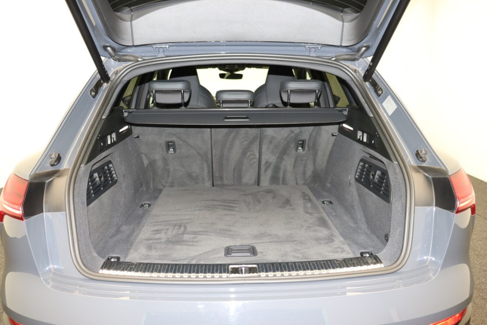 Audi Q8 e-tron – Bild 12