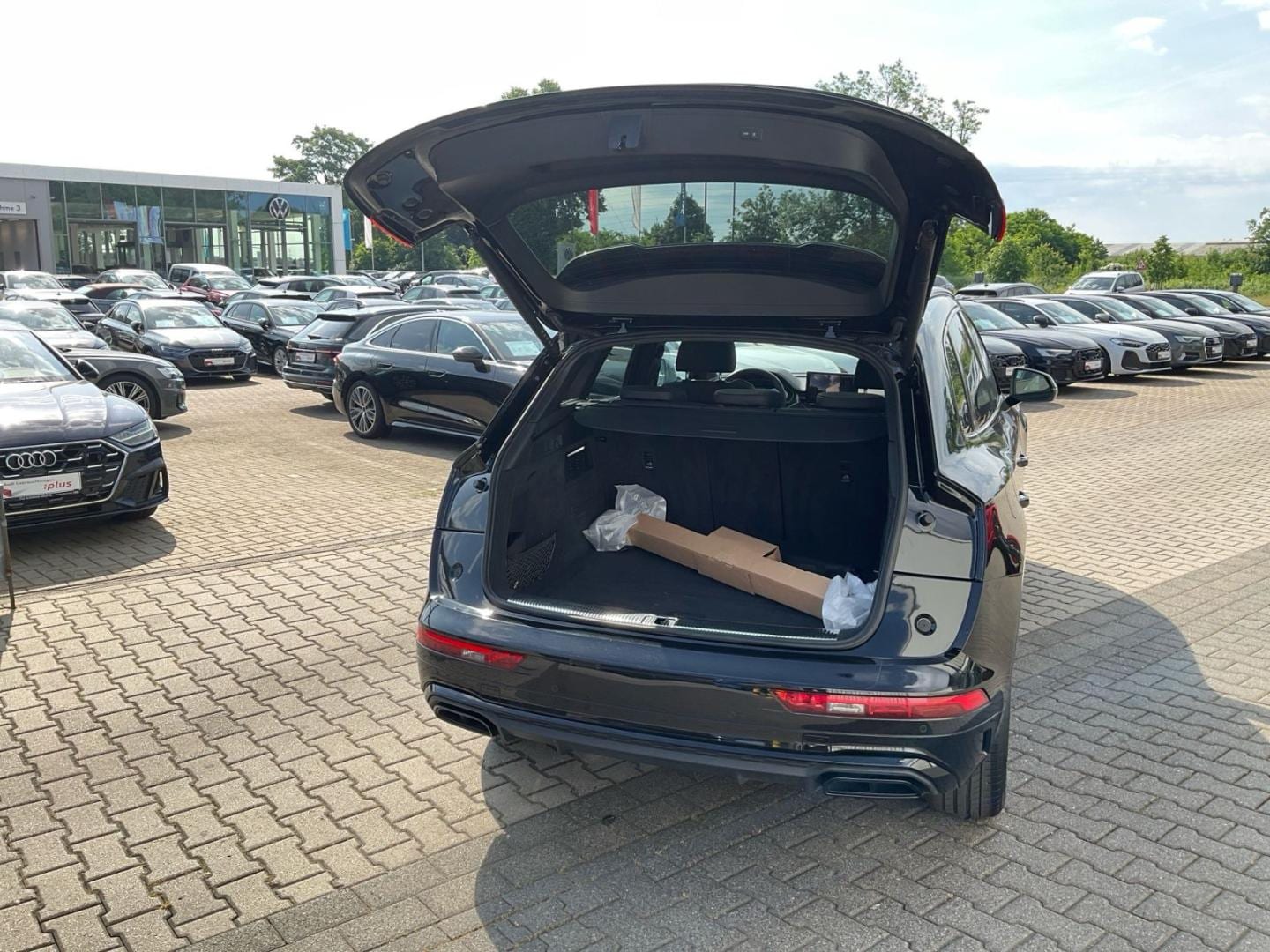 Bild über Audi Q5 40 TDI quattro 150 kW S tronic - für weitere Informationen kontaktieren Sie den Audi Partner