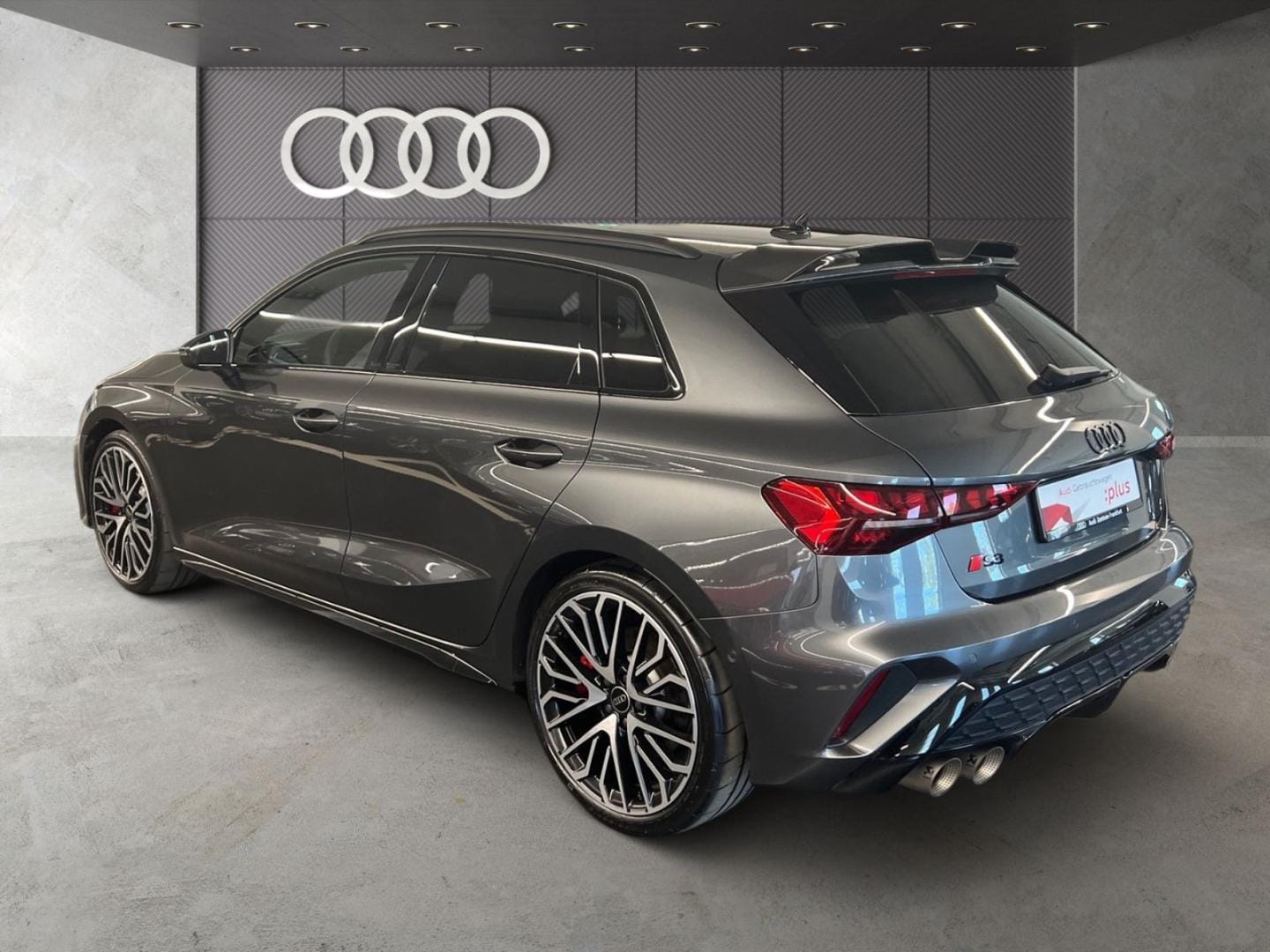 Bild über Audi S3 Sportback TFSI quattro S tronic - für weitere Informationen kontaktieren Sie den Audi Partner