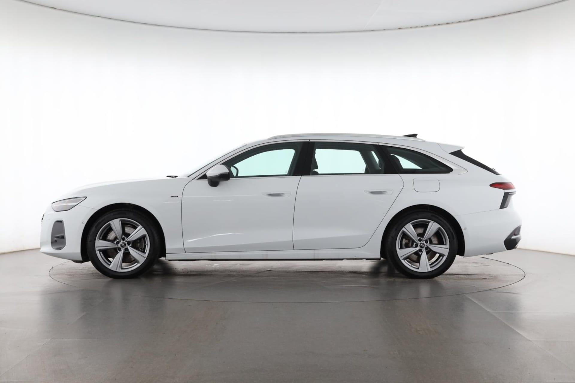 Audi A6 Avant e-hybrid