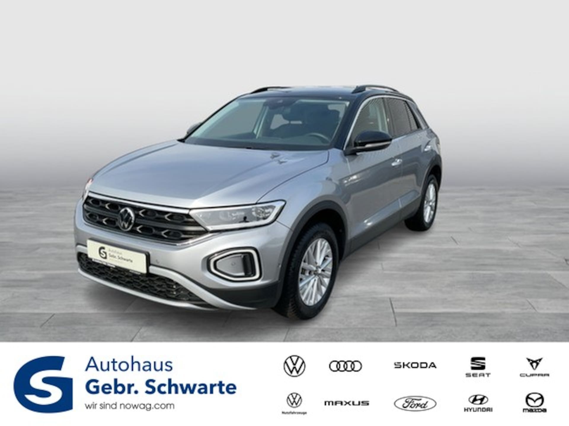 Volkswagen T-Roc — Volkswagen T-Roc T-Roc 1.5 TSI DSG Life ACC CAM LED LM16 MFL SHZG
