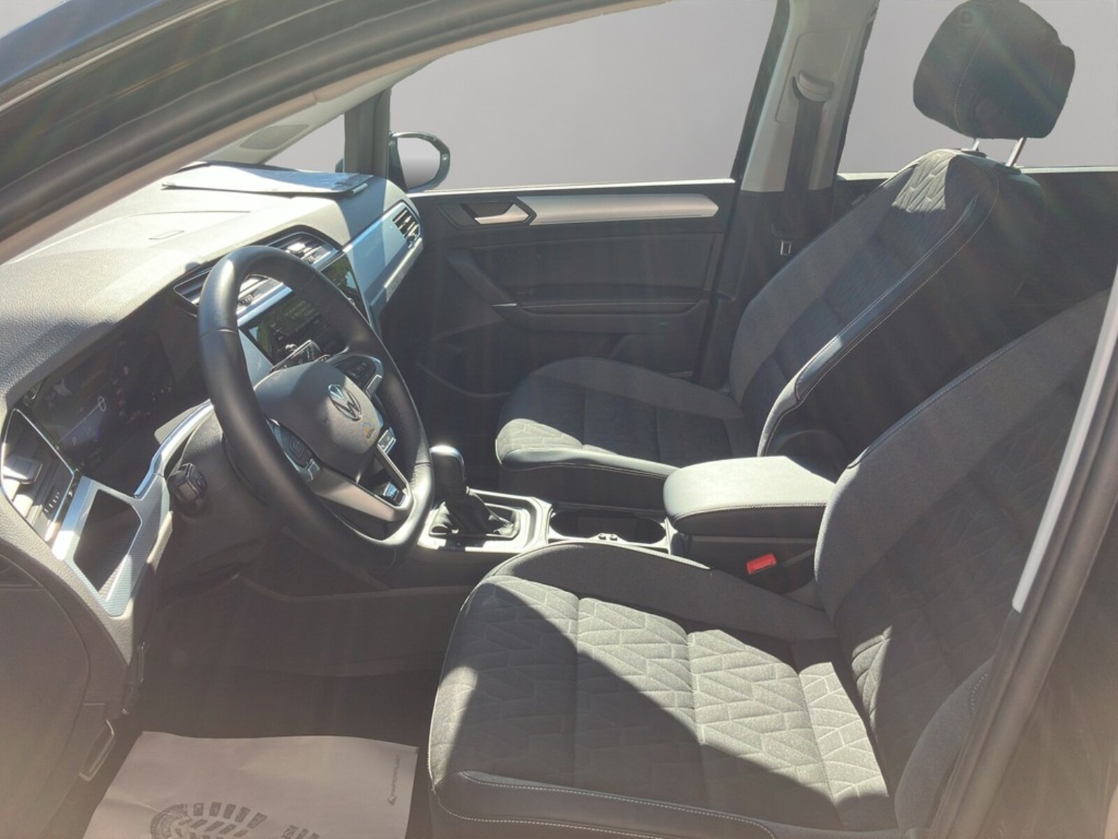 Volkswagen Touran – Bild 11