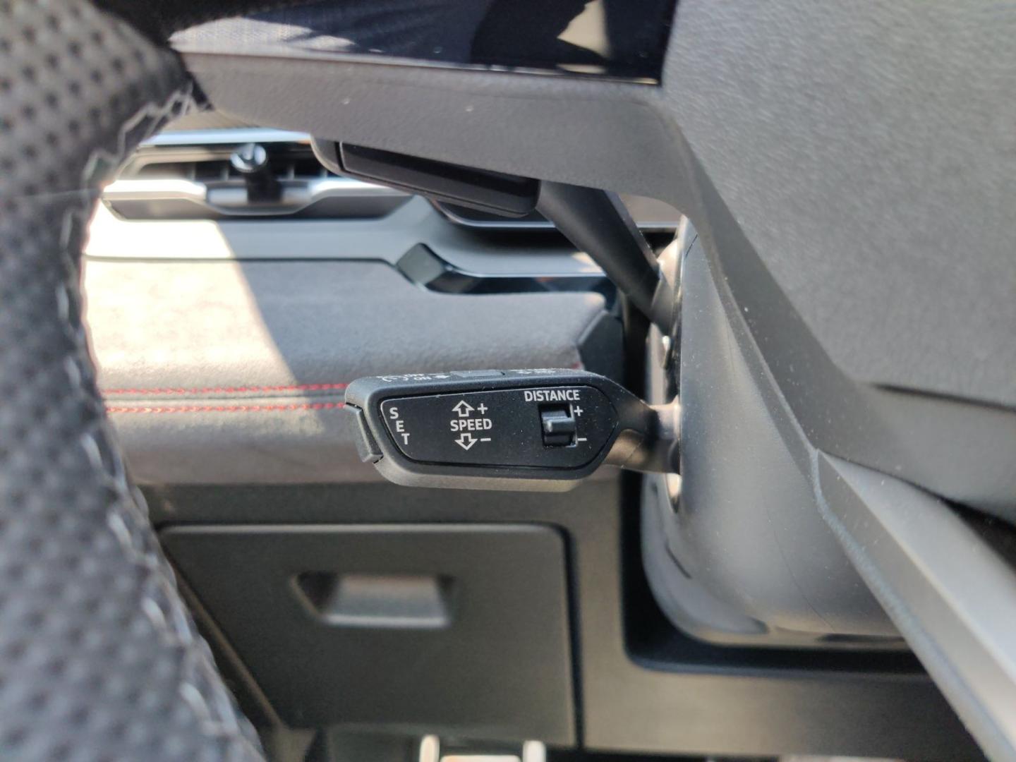 Image about Audi Q6 SUV e-tron e-tron quattro