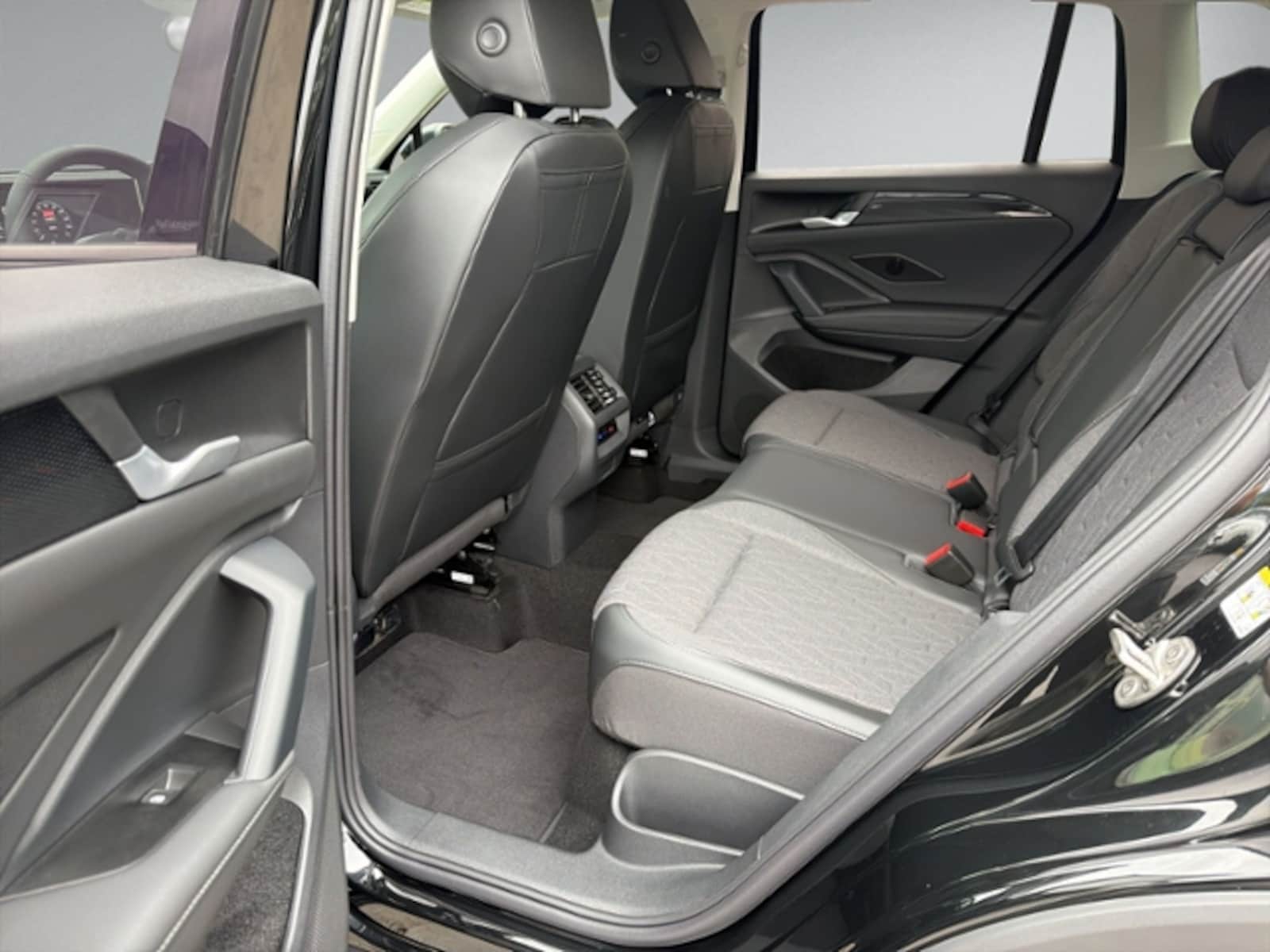Volkswagen Tiguan – Bild 10