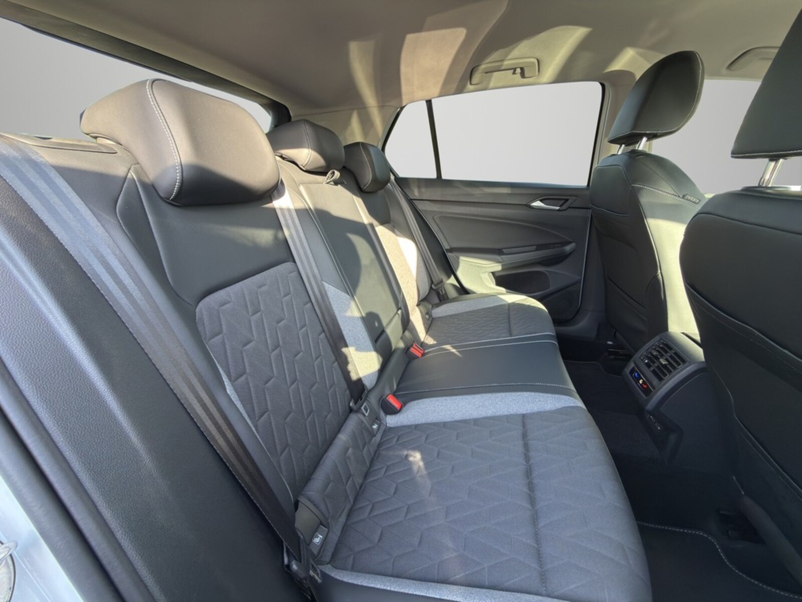 Volkswagen Golf – Bild 7