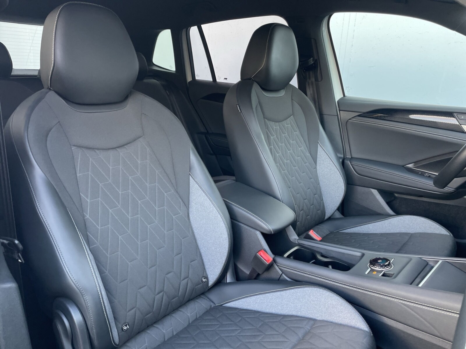 Volkswagen Tiguan – Bild 9