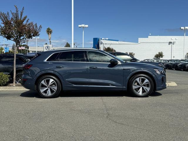 2024 Audi Q8 e-tron