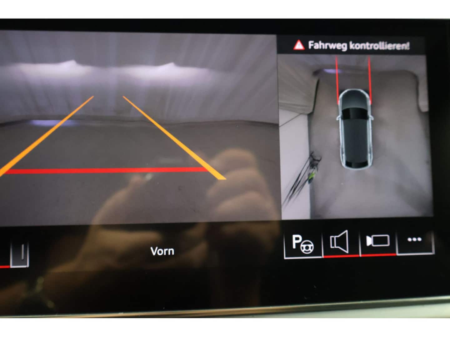 Bild über Audi Q8 55 TFSI quattro tiptronic - für weitere Informationen kontaktieren Sie den Audi Partner