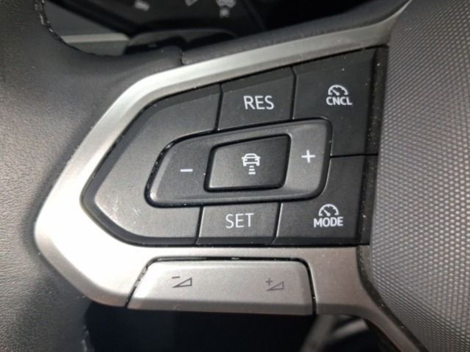 Volkswagen Tiguan – Bild 19