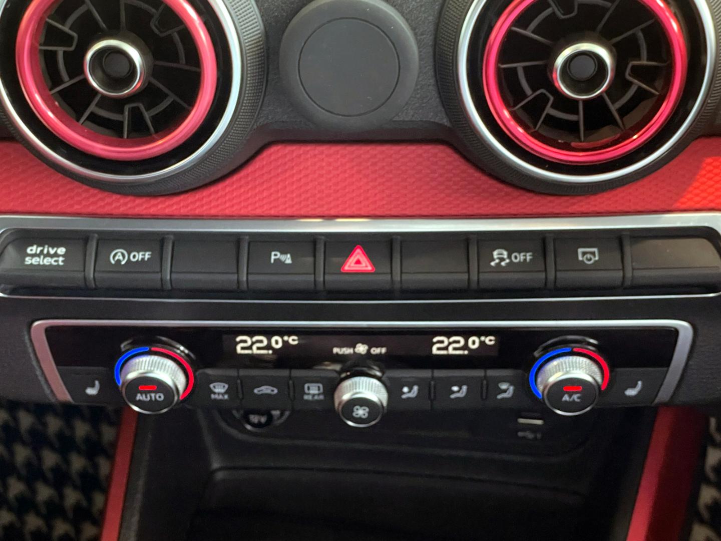 Image about Audi Q2 1.0 TFSI