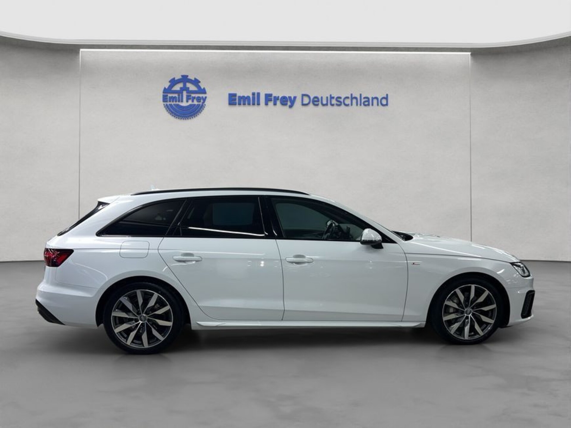 Audi A4 Avant S line