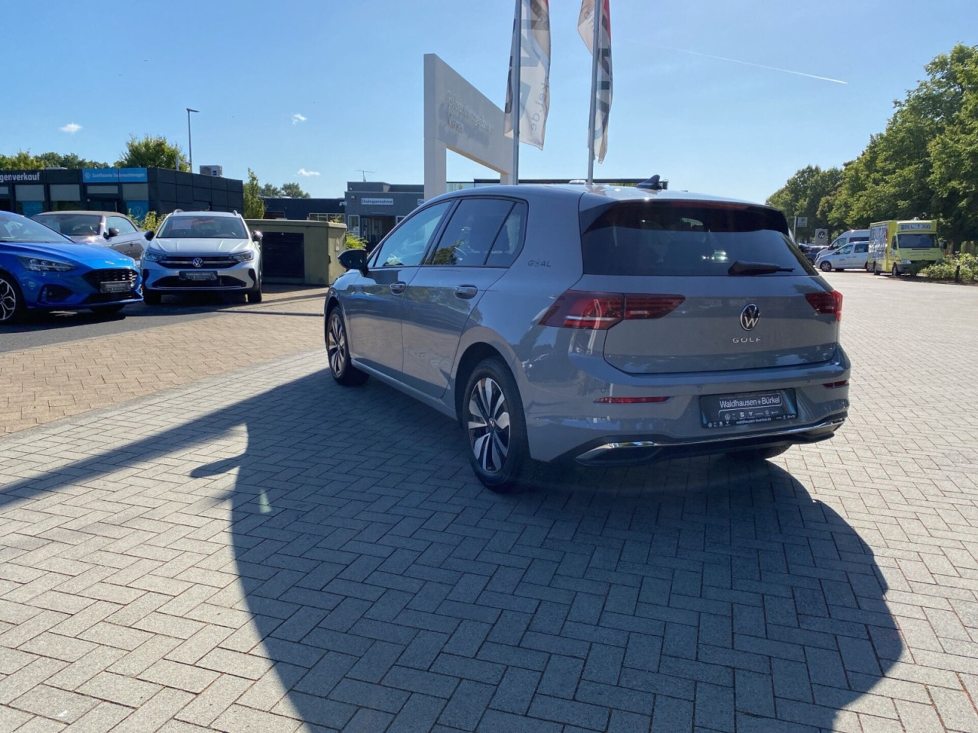 Volkswagen Golf Life