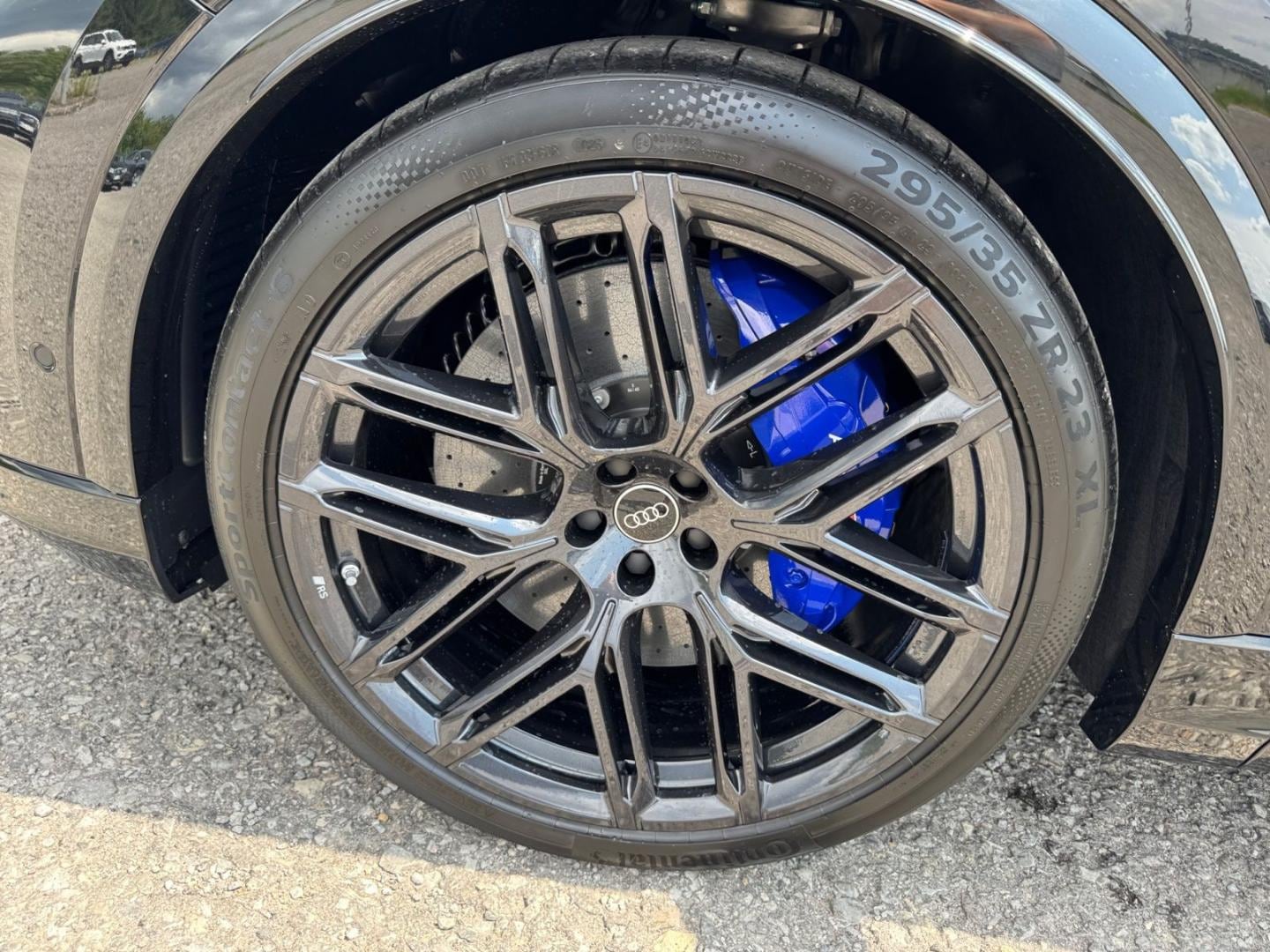 Bild über Audi RS Q8 SUV TFSI quattro 471 kW tiptronic - für weitere Informationen kontaktieren Sie den Audi Partner