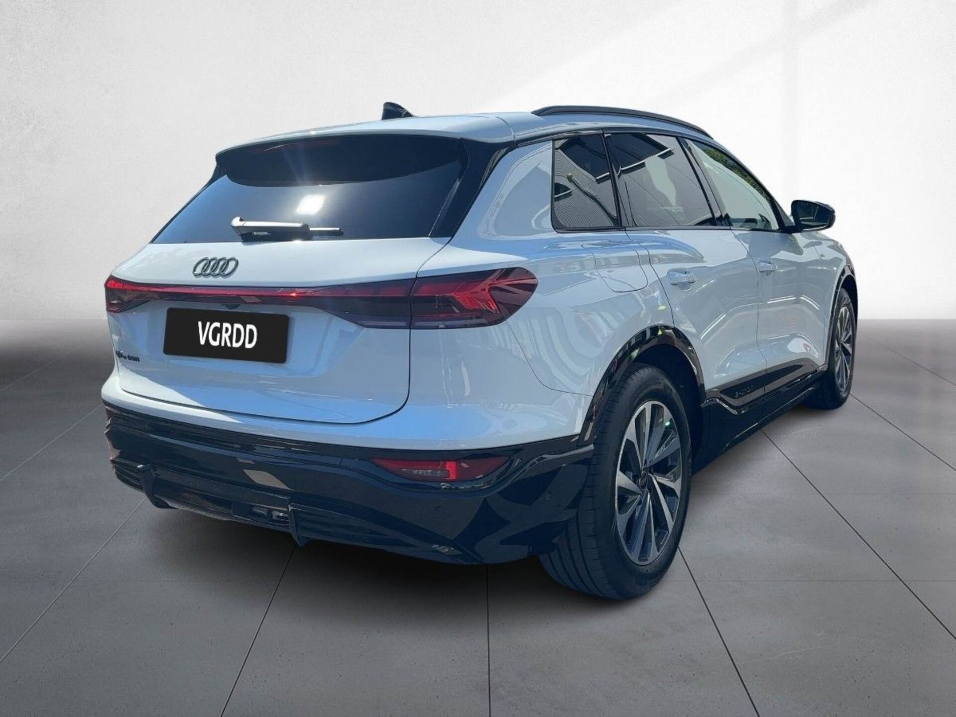 Audi Q6 SUV e-tron