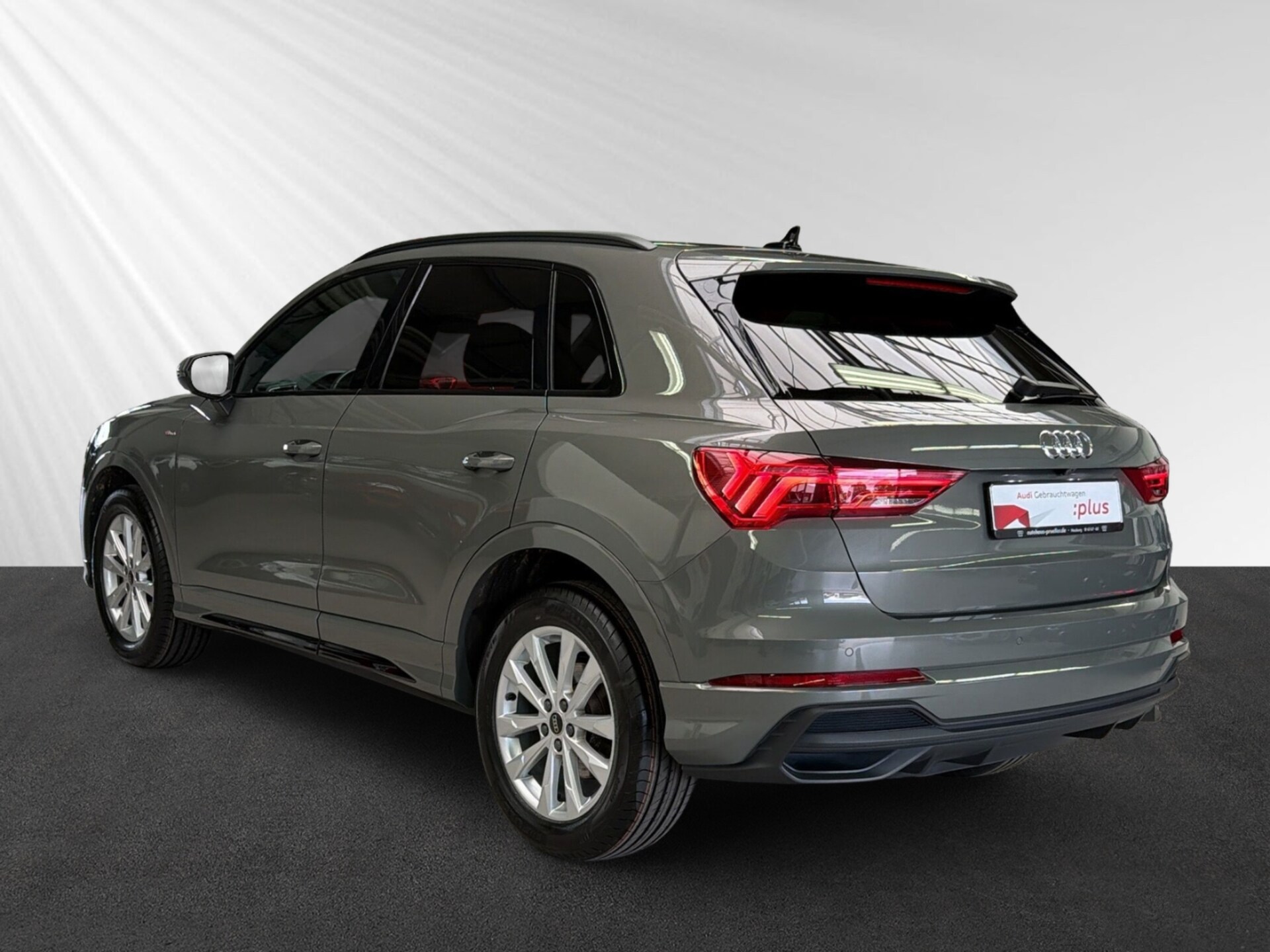 Audi Q3 SUV S line