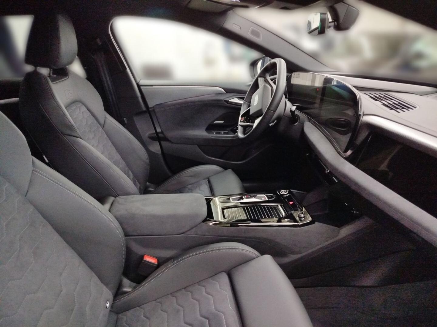 Bild über Audi A6 Sportback e-tron e-tron quattro - für weitere Informationen kontaktieren Sie den Audi Partner