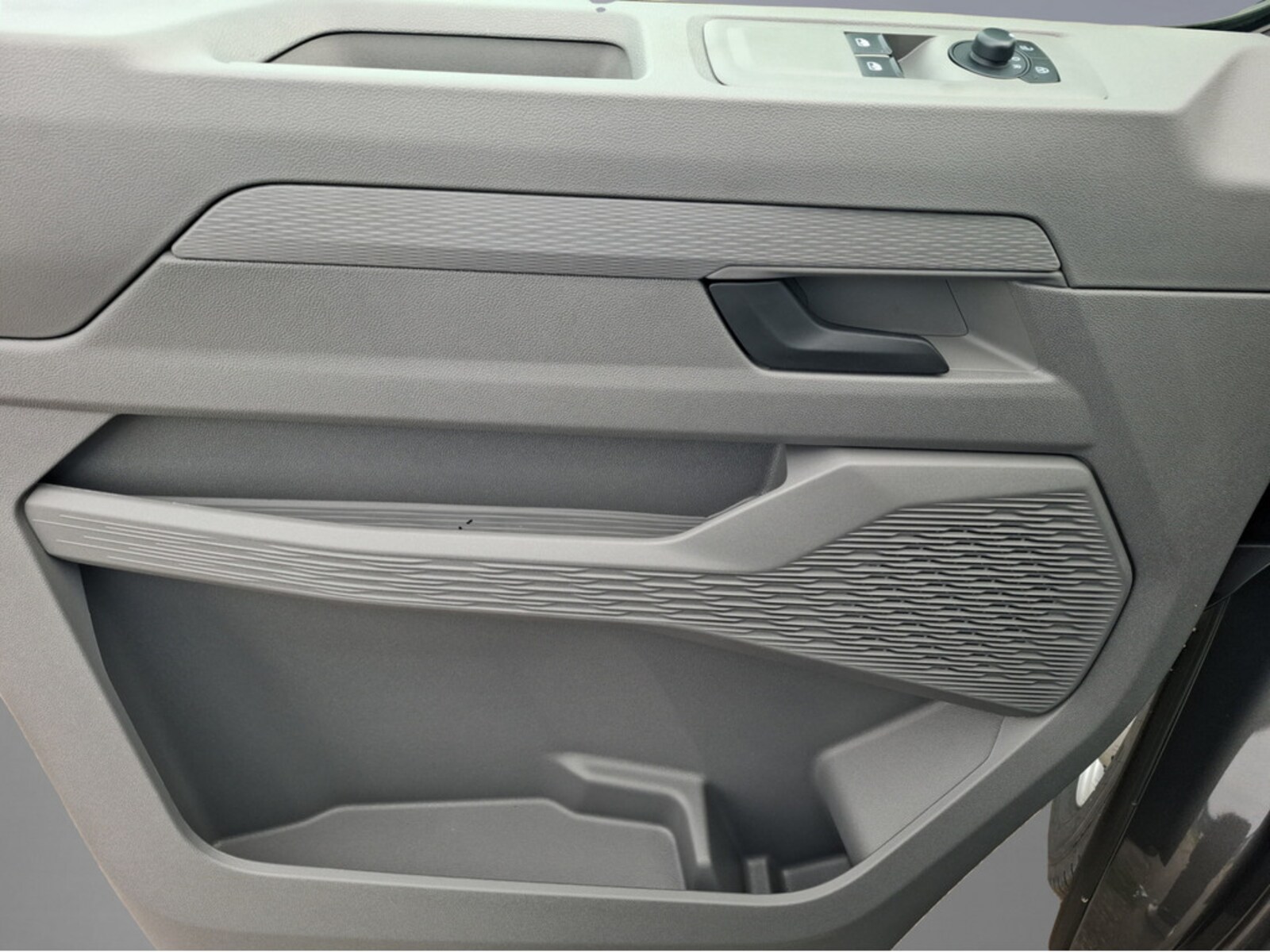 Volkswagen Transporter Kasten langer Radstand – Bild 14