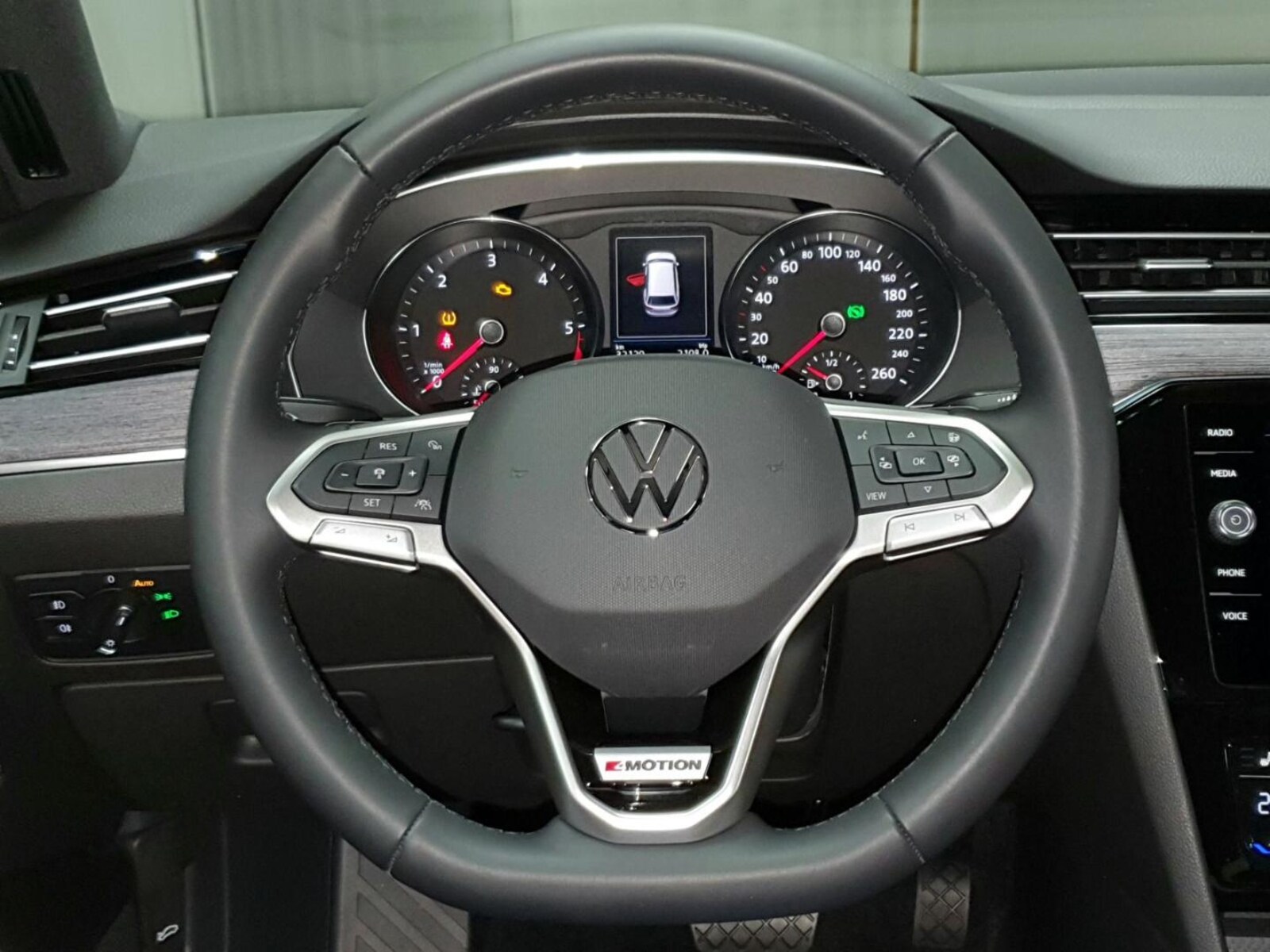 Volkswagen Passat Variant – Bild 15