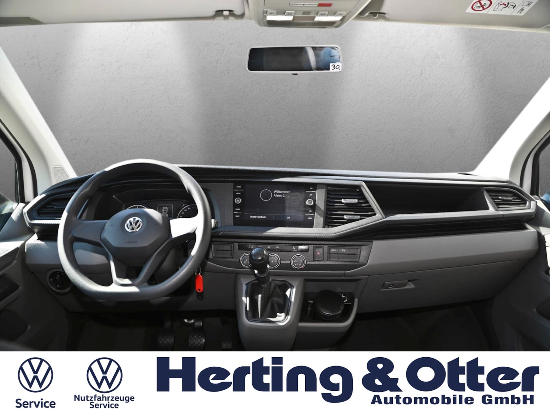 Volkswagen T6.1 Transporter Kombi langer Radstand