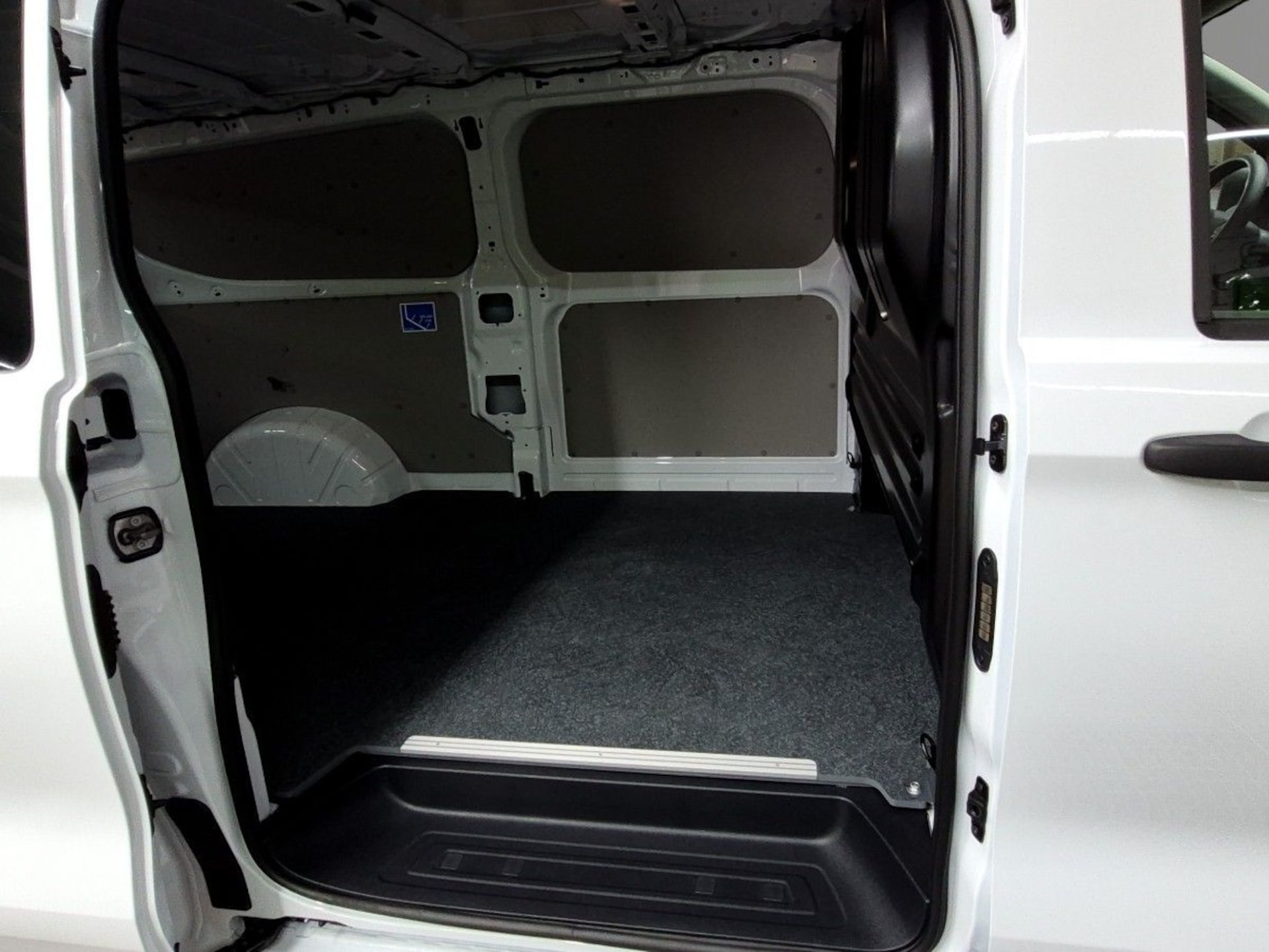 Volkswagen Transporter Kasten langer Radstand