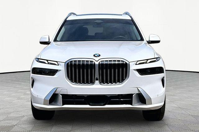 2023 BMW X7