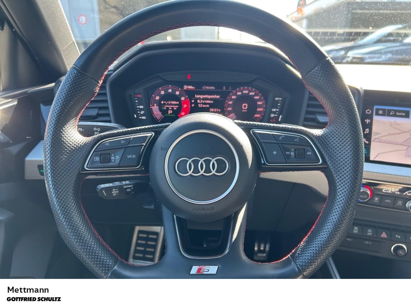 Bild über Audi A1 Sportback S line 40 TFSI S tronic - für weitere Informationen kontaktieren Sie den Audi Partner