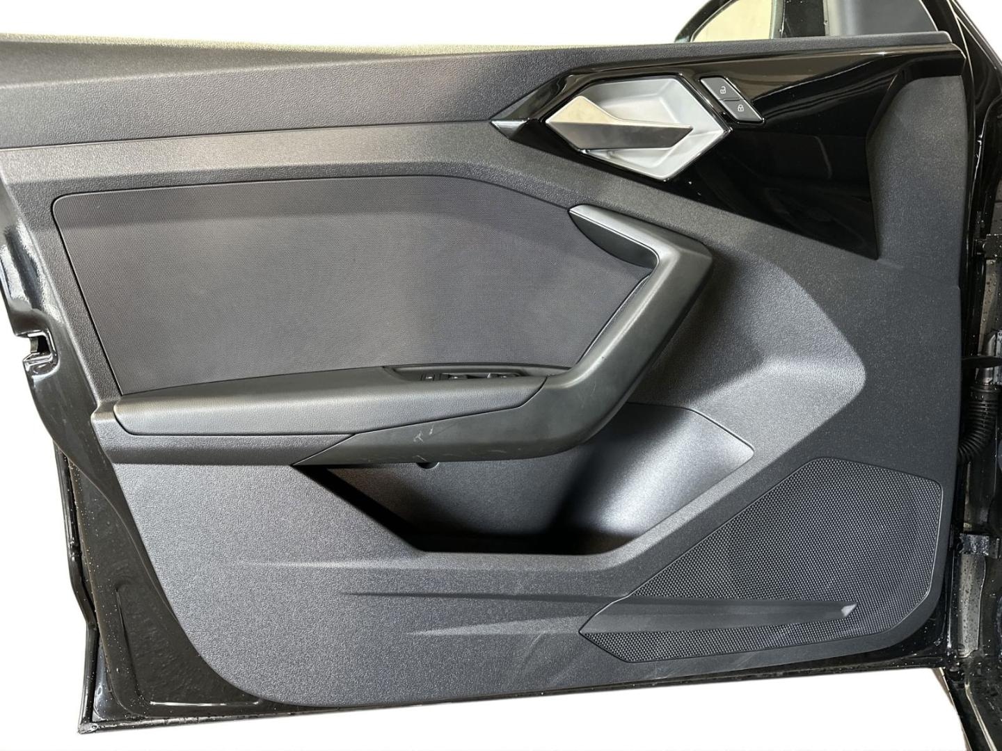 Bild über Audi A1 Sportback advanced 30 TFSI Schaltgetriebe - für weitere Informationen kontaktieren Sie den Audi Partner