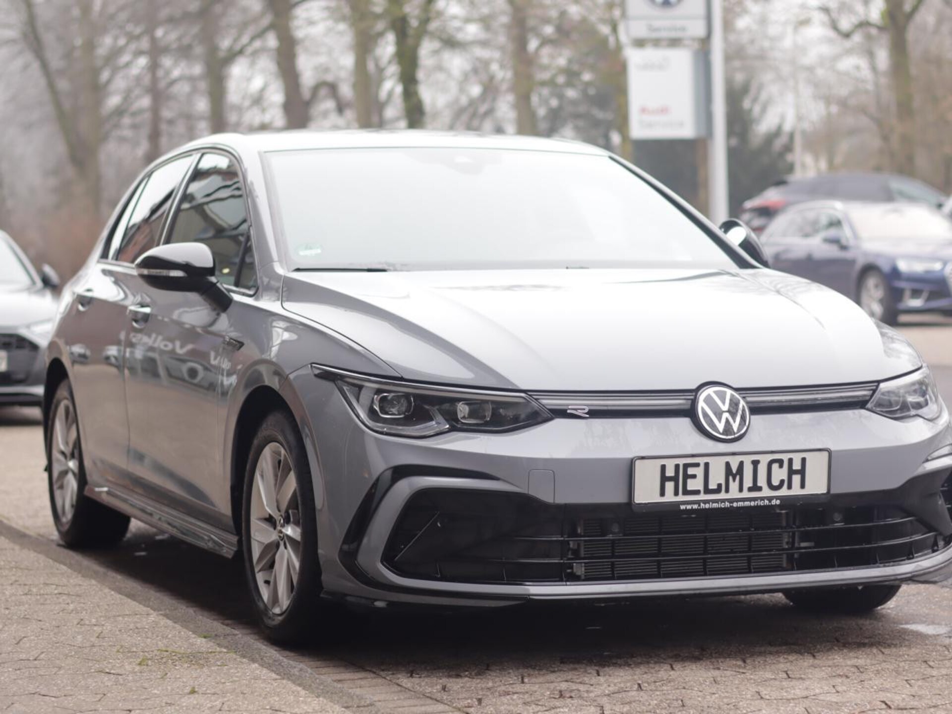 Volkswagen Golf R-Line