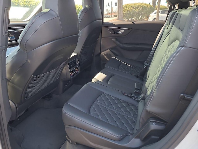 2026 Audi SQ7 Premium Plus - Photo 8