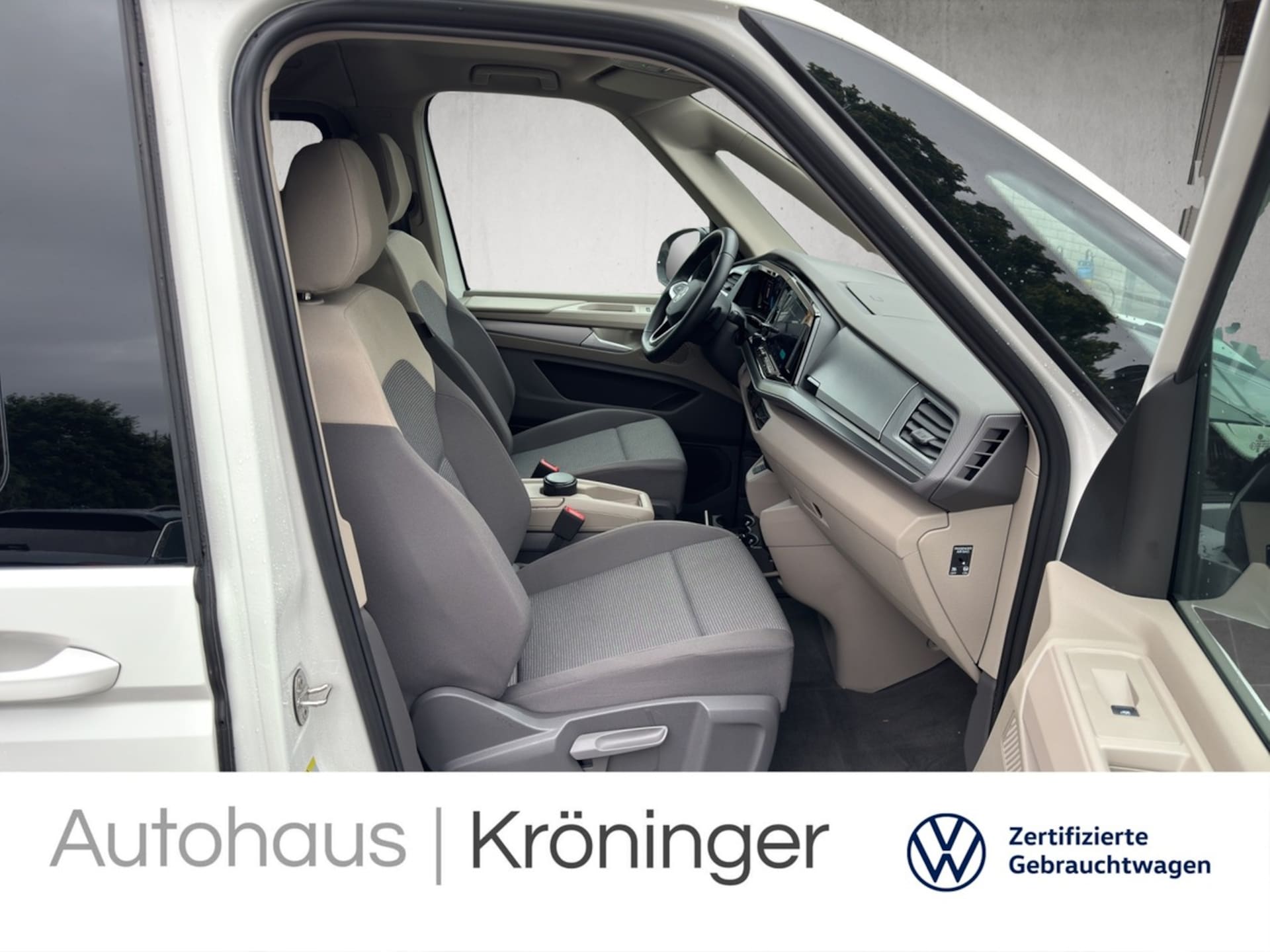 Volkswagen Multivan Basis-Modell