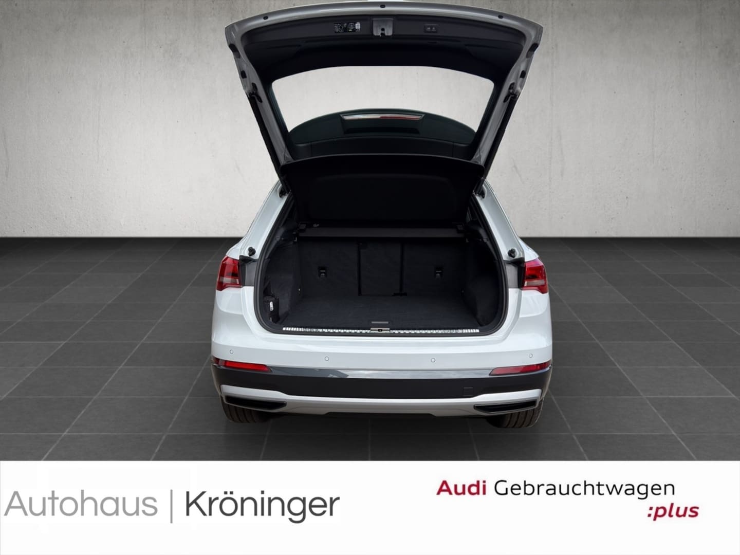 Bild über Audi Q3 advanced 35 TFSI S tronic - für weitere Informationen kontaktieren Sie den Audi Partner