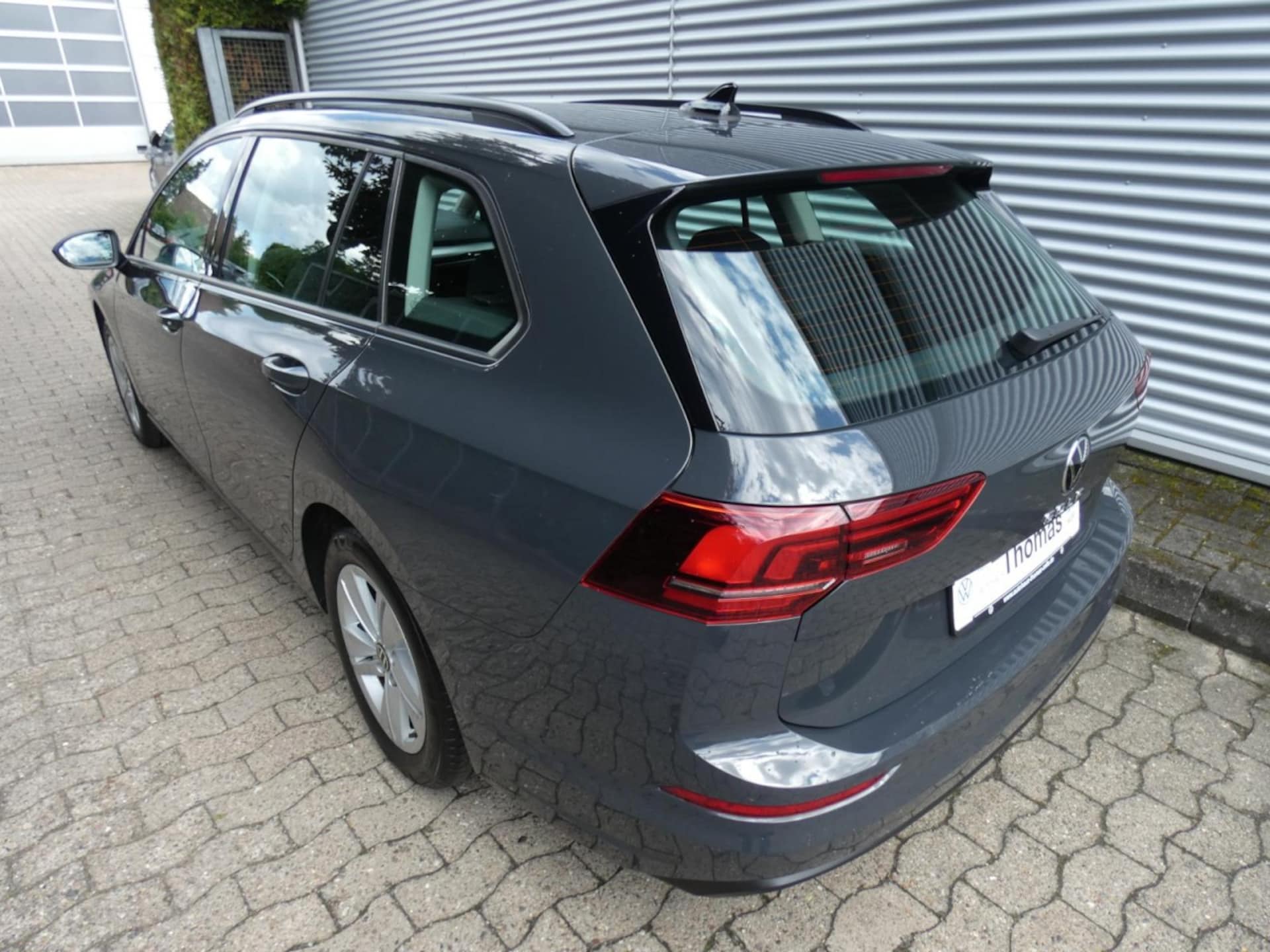 Volkswagen Golf Variant Life