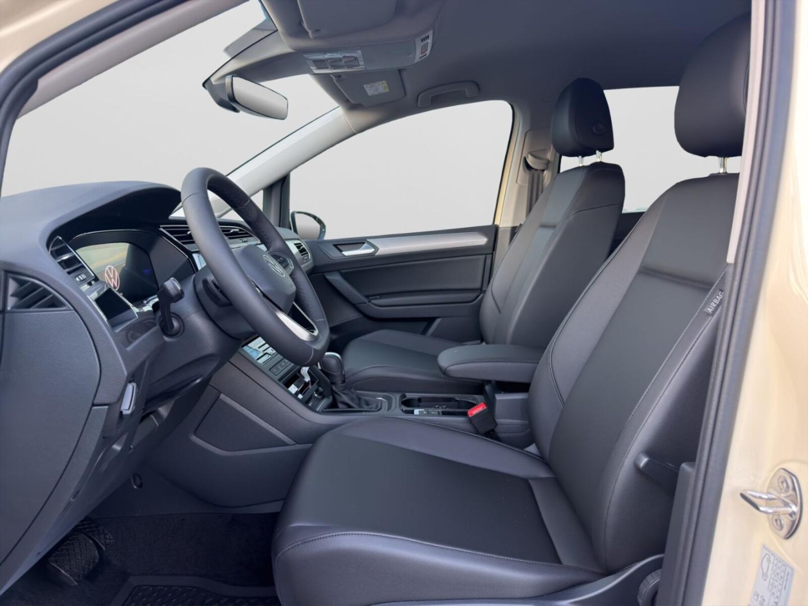 Volkswagen Touran – Bild 9