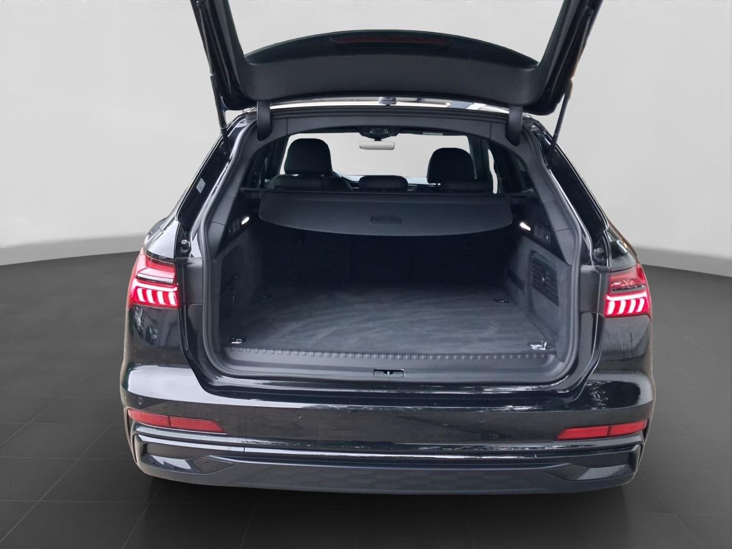Bild über Audi A6 Avant TFSI e S line 55 TFSI e quattro S tronic - für weitere Informationen kontaktieren Sie den Audi Partner