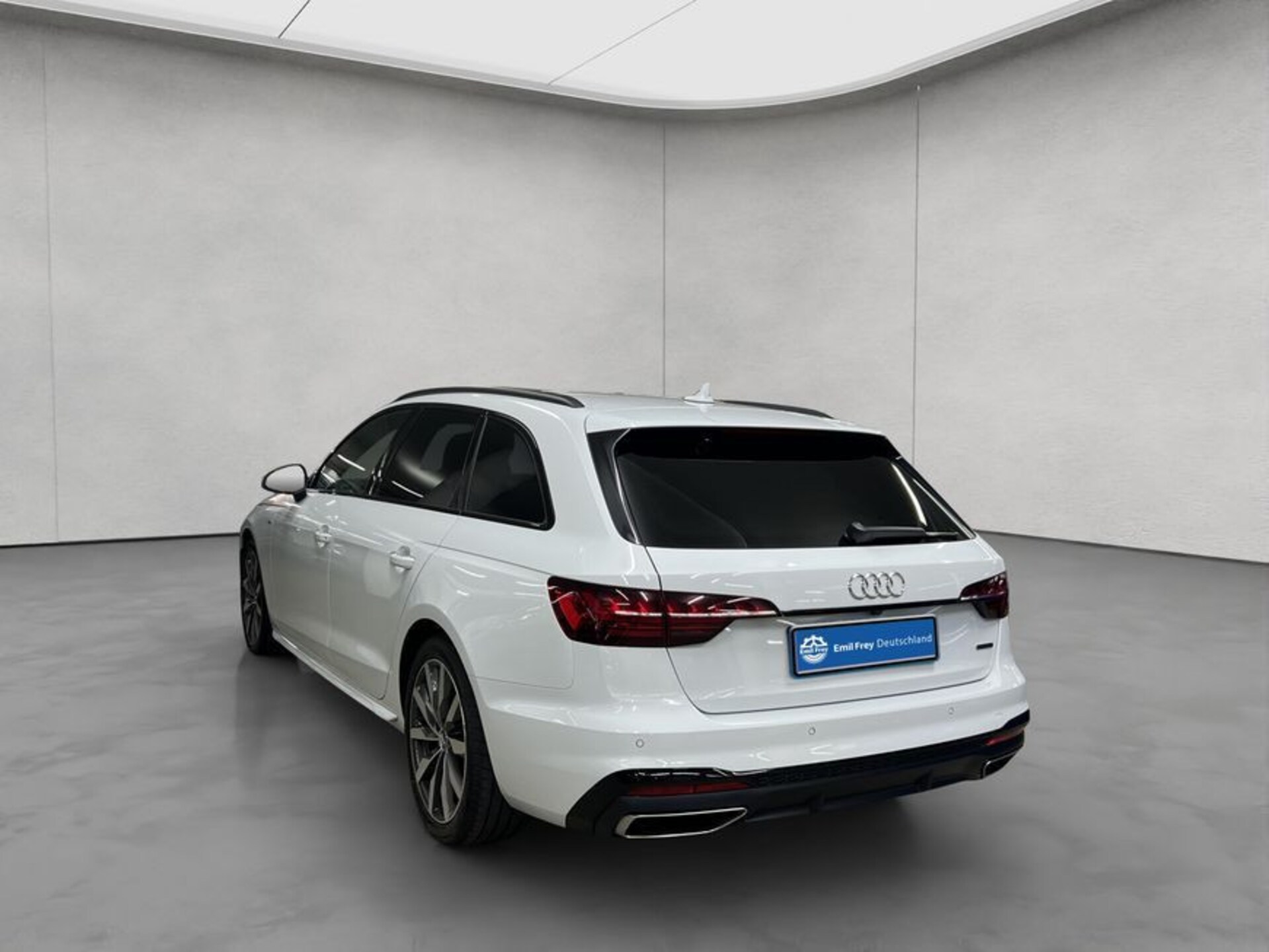Audi A4 Avant S line