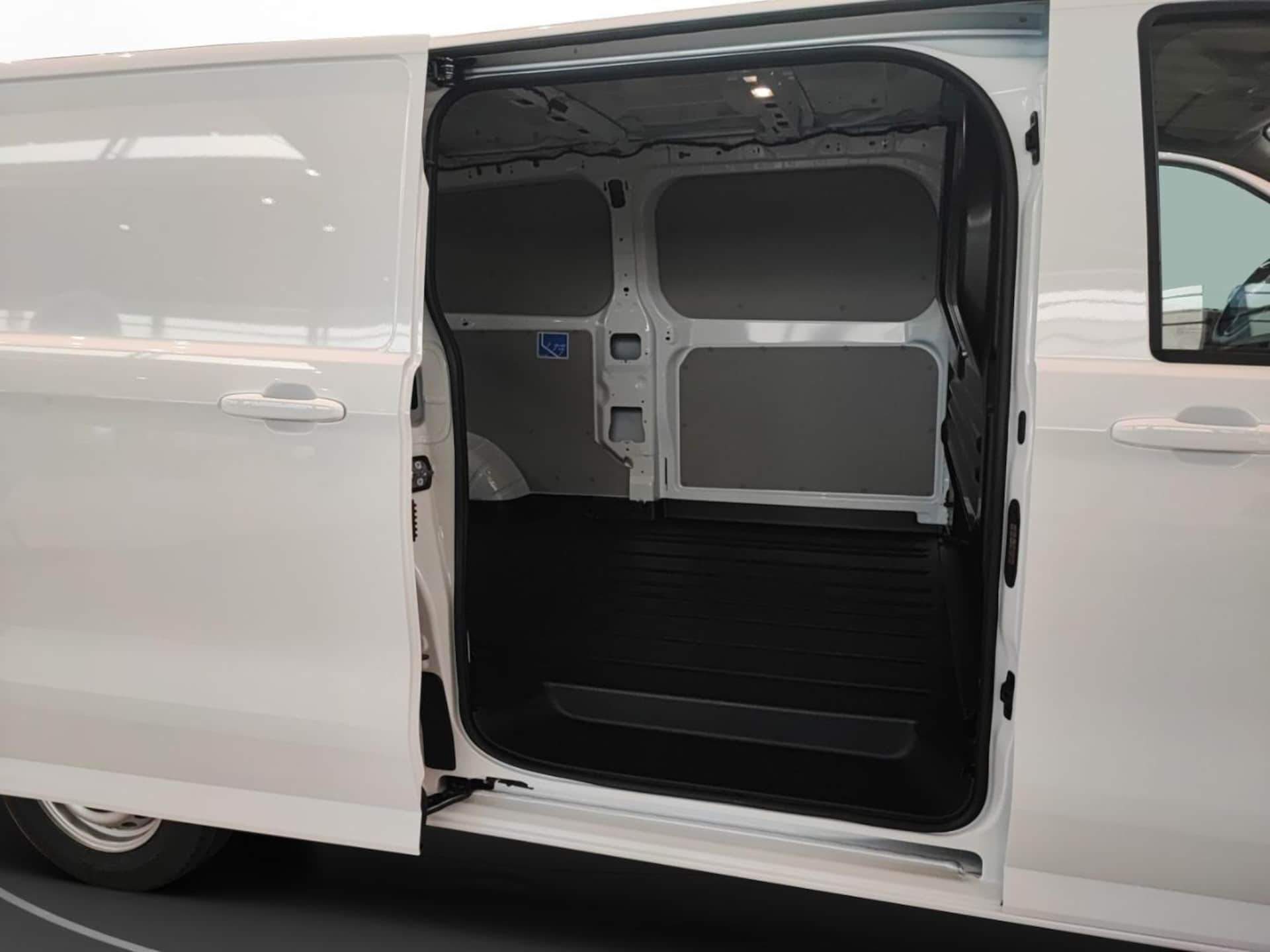 Volkswagen Transporter Kasten langer Radstand