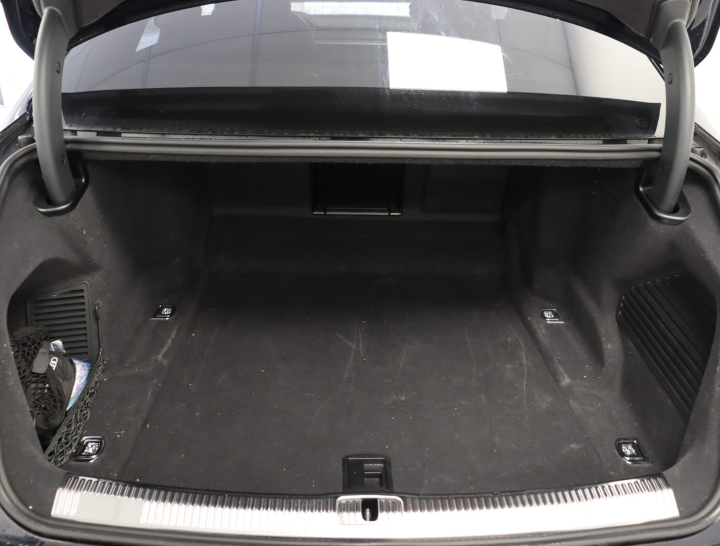 Bild über Audi A8 50 TDI quattro tiptronic - für weitere Informationen kontaktieren Sie den Audi Partner