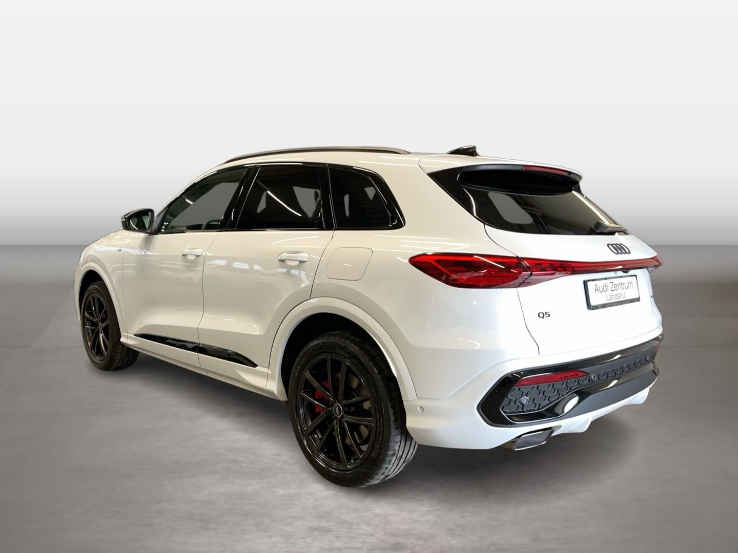 Bild über Audi Q5 SUV e-hybrid e-hybrid quattro S tronic - für weitere Informationen kontaktieren Sie den Audi Partner