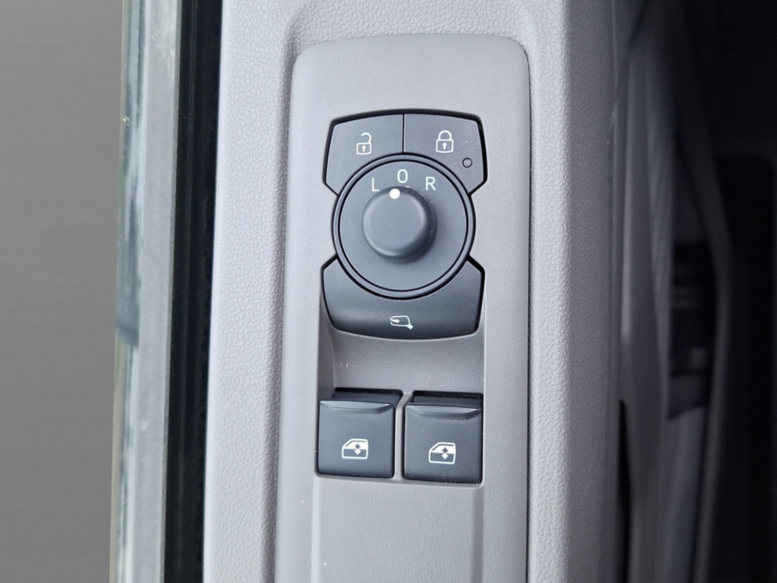 Volkswagen Transporter Kasten langer Radstand – Bild 17