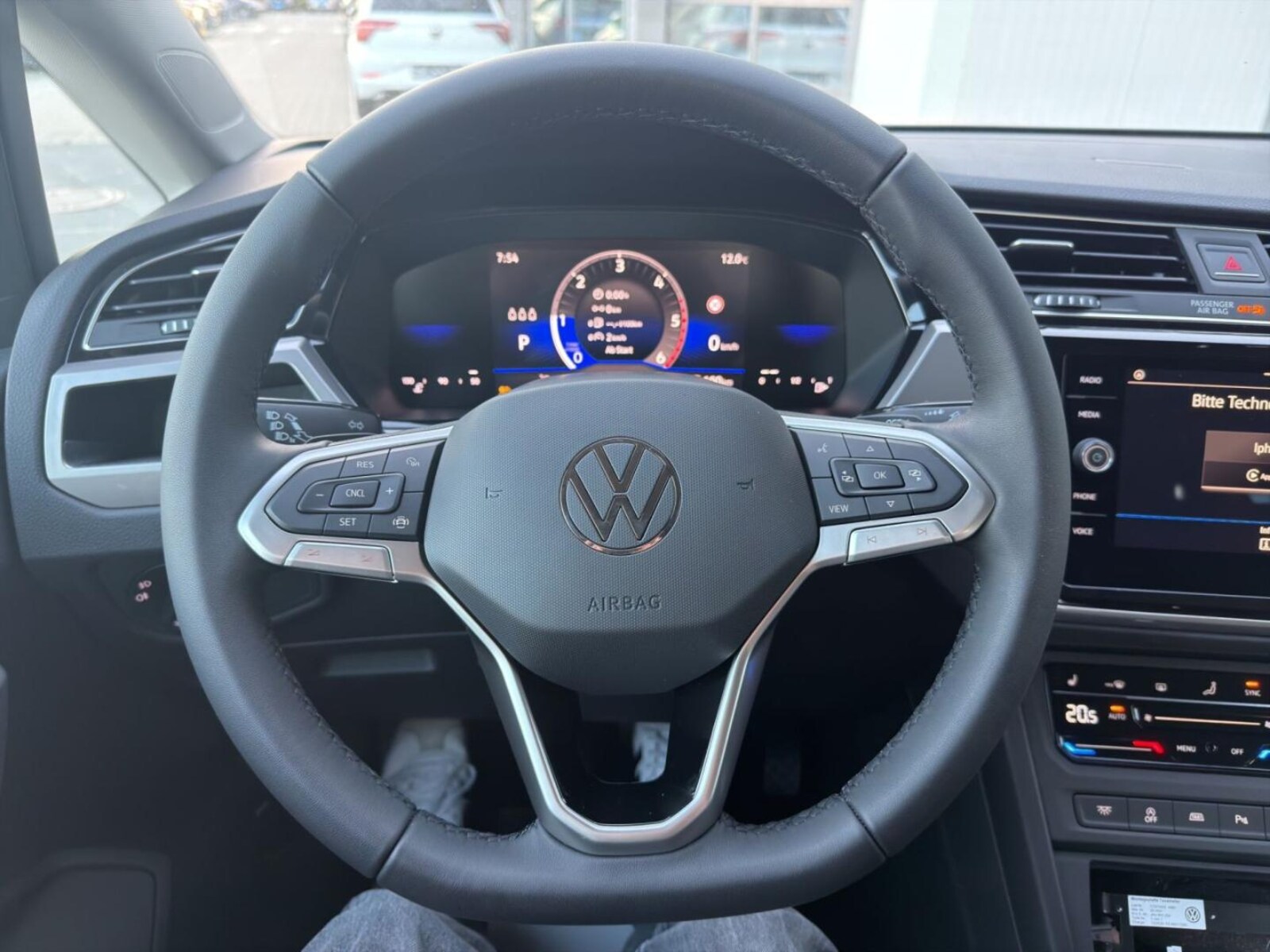 Volkswagen Touran – Bild 10