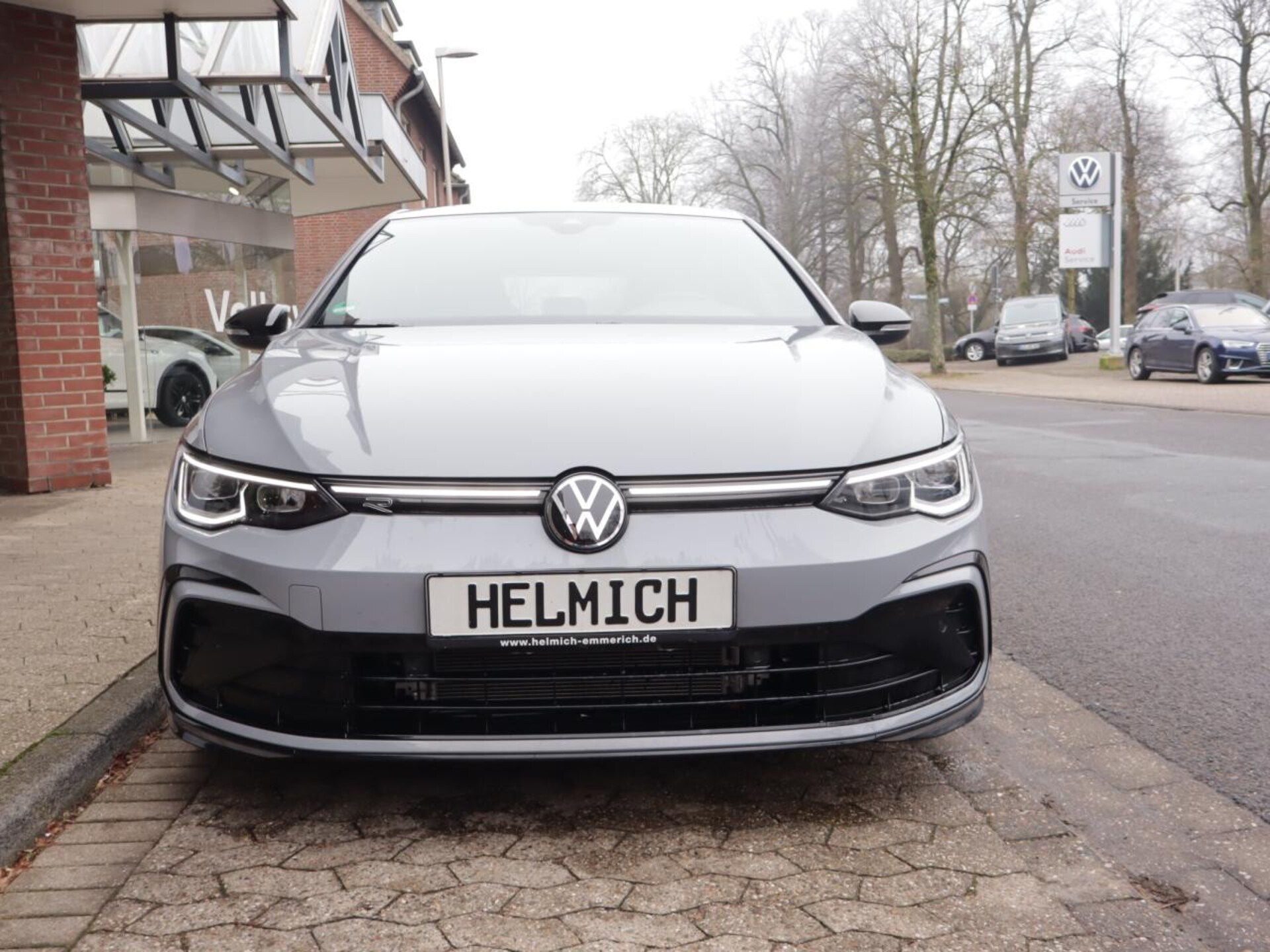 Volkswagen Golf R-Line