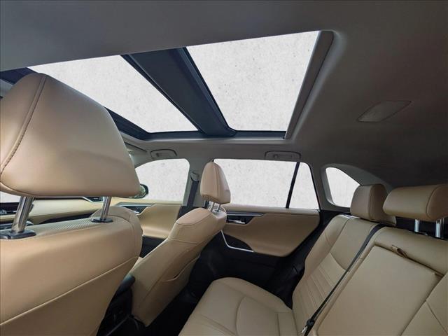 2025 TOYOTA RAV4 - Image 19