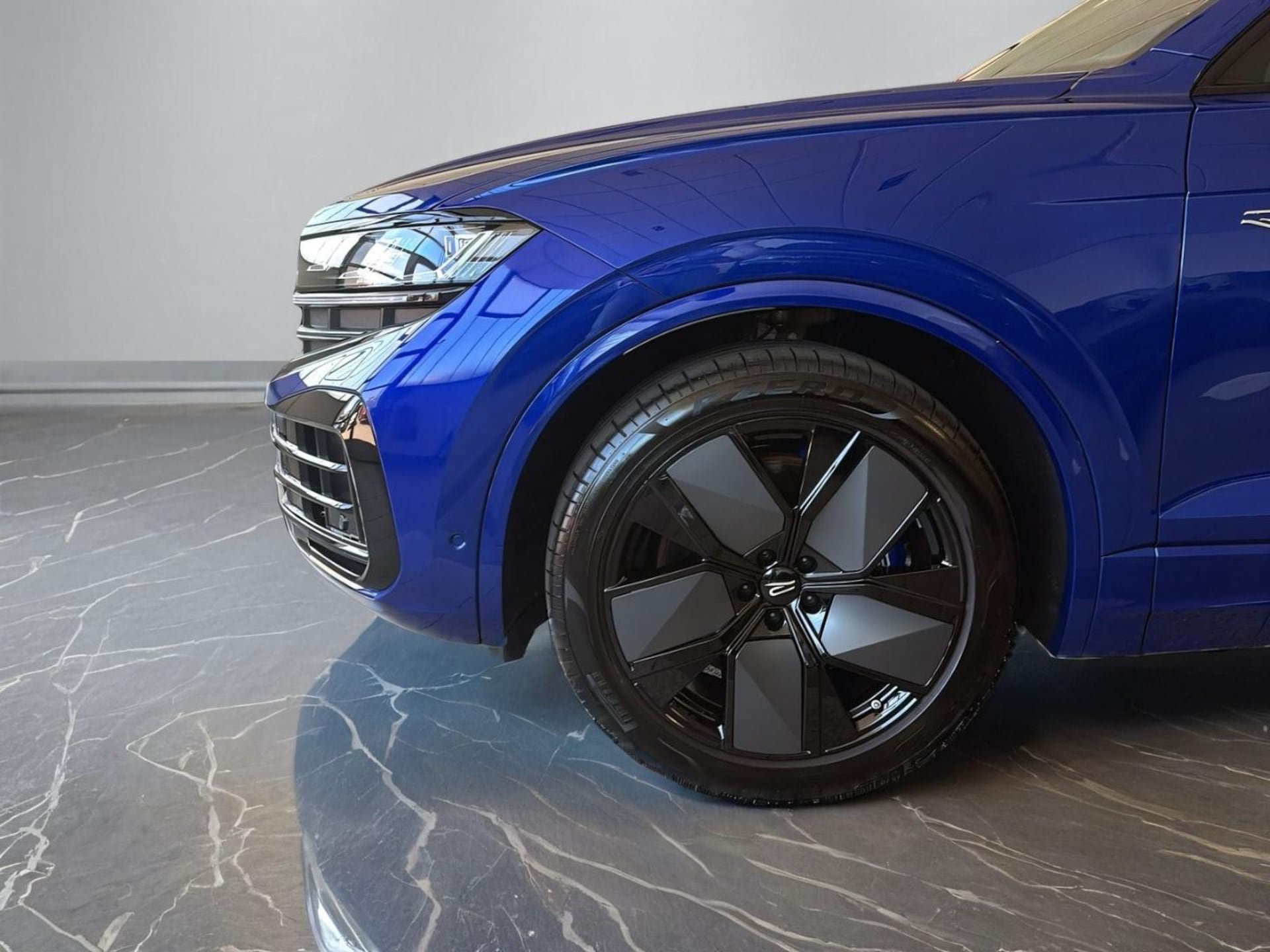 Volkswagen Touareg R