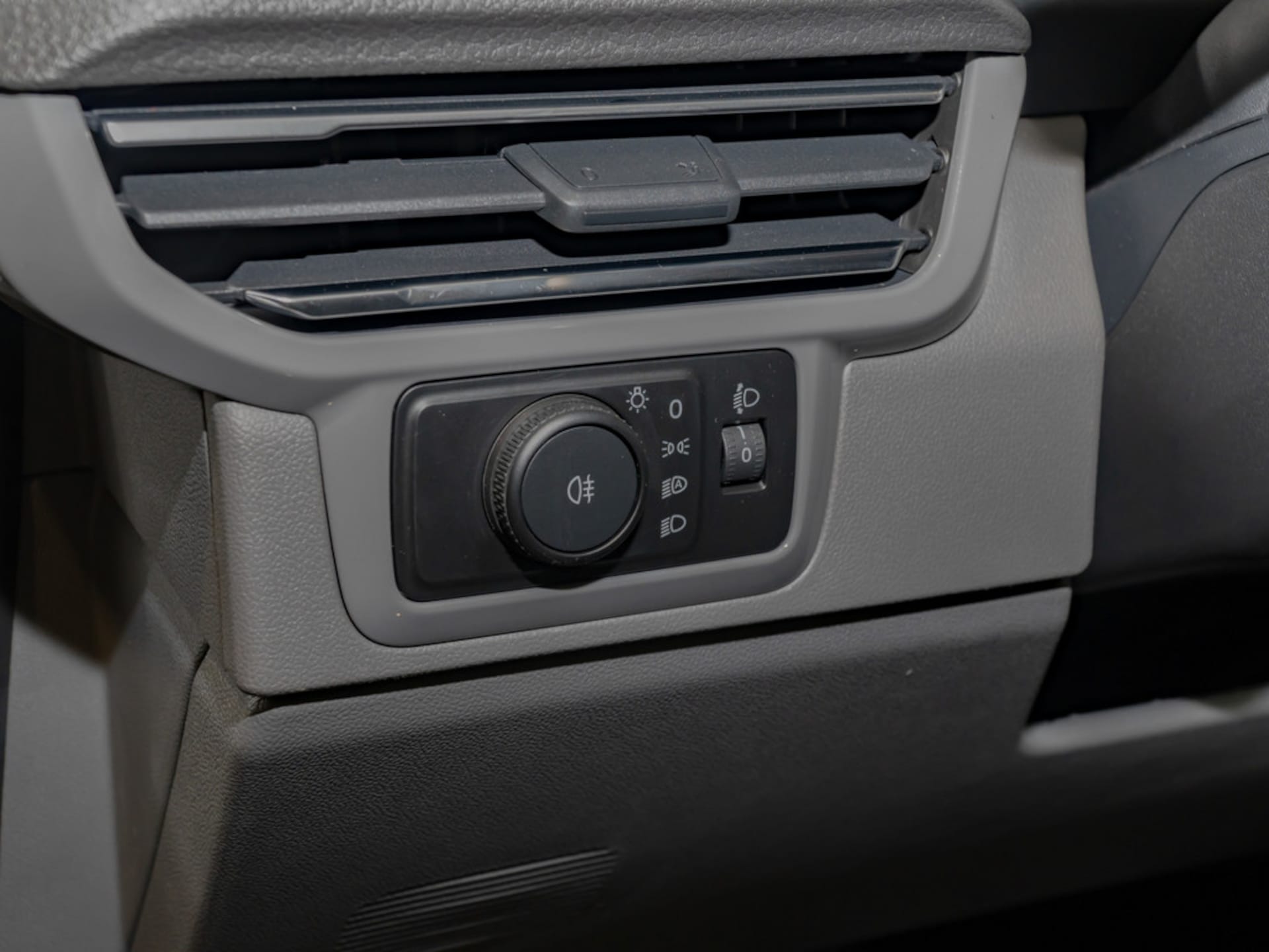 Volkswagen e-Caravelle Life